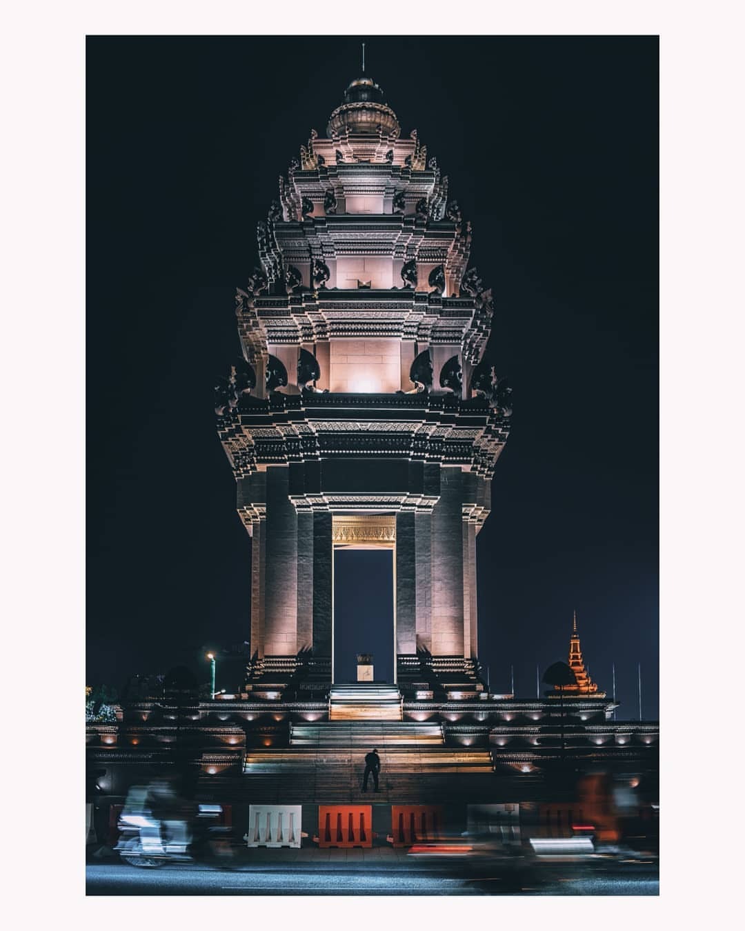 One of my favourites. The grandeur of Cambodia’s Independence Monument, Phnom Penh.
If you look closely through the traffic and on to the steps you can see a single sweeper.
The Independent Sweeper.