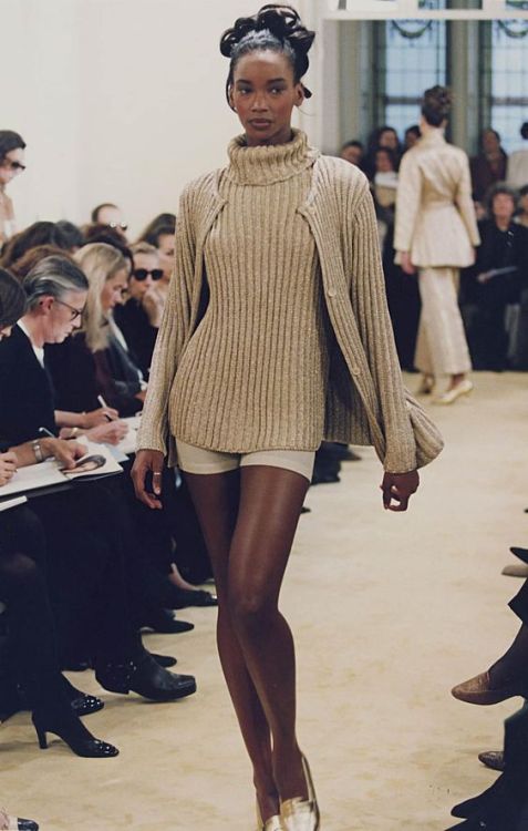 r-unway