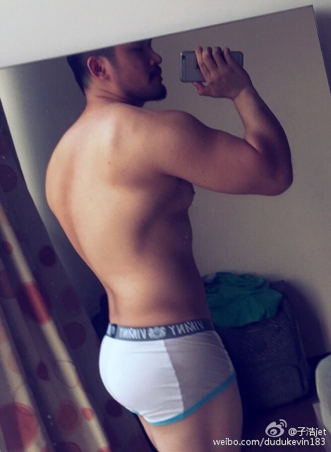 asianhunk-pecs-nips-asses:  asianhunk-pecs-nips-asses:  Mouth watering tits!  Let