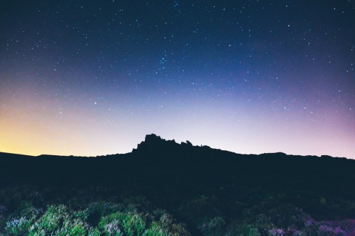 dpcphotography:  Kiss me under the light of a thousand stars…  www.danielcasson.com