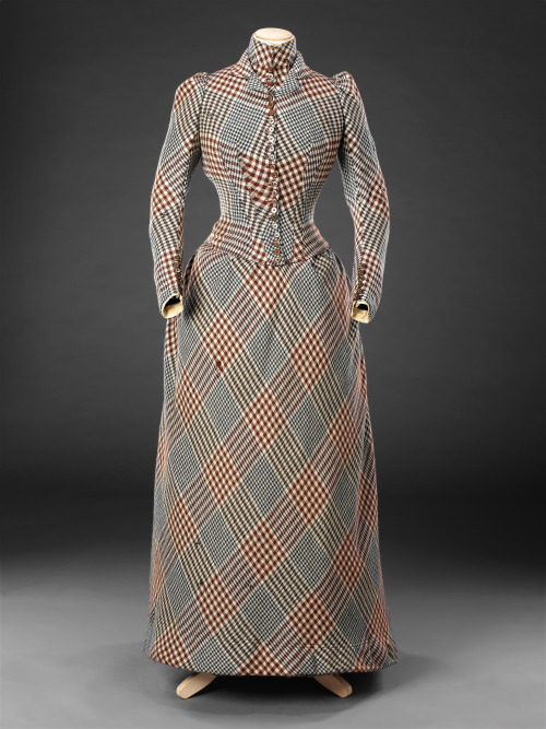 fripperiesandfobs: Day dress ca. 1890 From the John Bright Historic Costume Collection