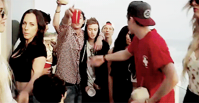 silkynaloley: johnson + kenny + dillon in skate&amp;sams music video