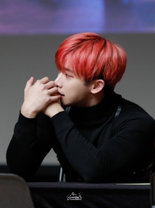 daily-monsta-x: Friday:Wonho at the Geondae fansignPhoto credit: Everblooming