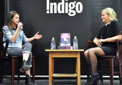 :  Tatiana Maslany Interviewing Amy Poehler At Amy Poehler’s Book Signing Of Her