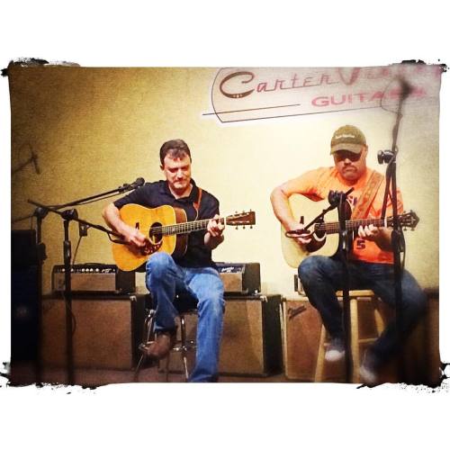 <p>Another of my favorites - my fabulous husband playing Billy in the Lowground with #wyattrice #nashvilleflatpickcamp #flatpicking #guitar #waynehendersonguitars #prestonthompsonguitars  (at Carter Vintage Guitars)</p>