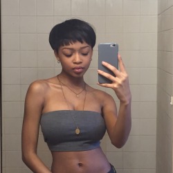 icecream-eaterrr:  Hi i cut my hair