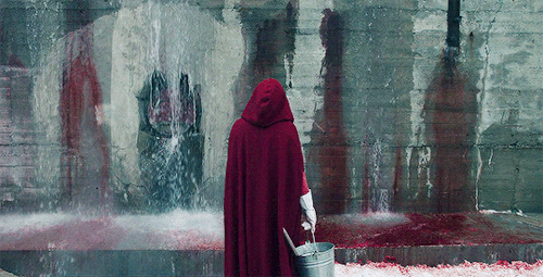 ofwarrens:It looks kind of weird without all the dead bodies, doesn’t it? I guess you get used to th