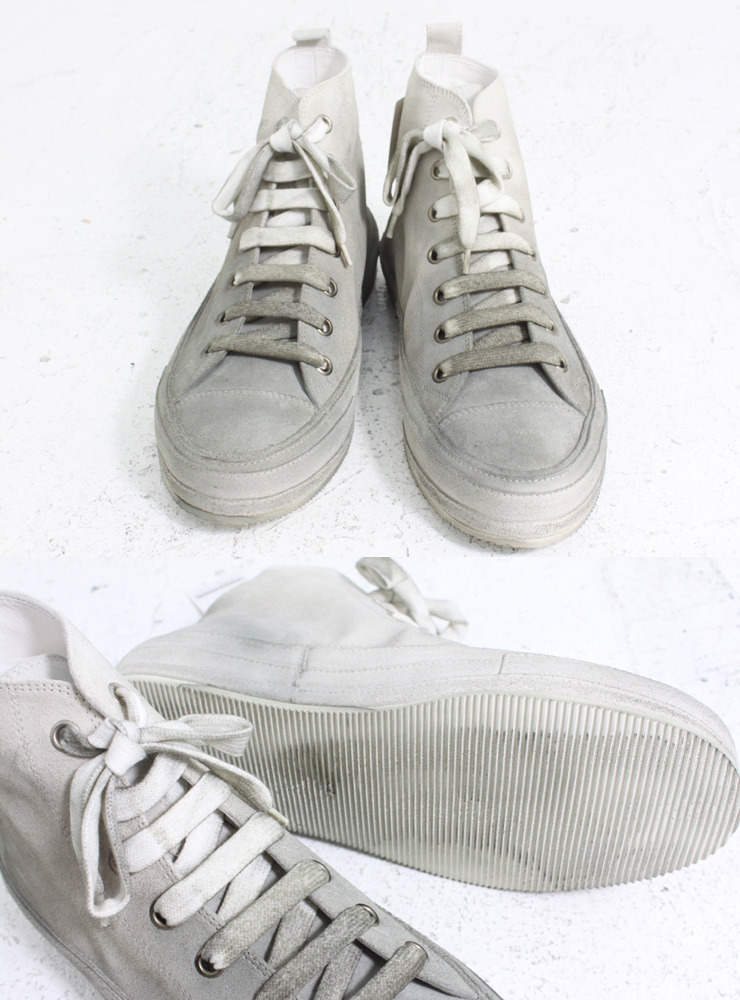 chahooo:  Urban and High End streetfashion blog.