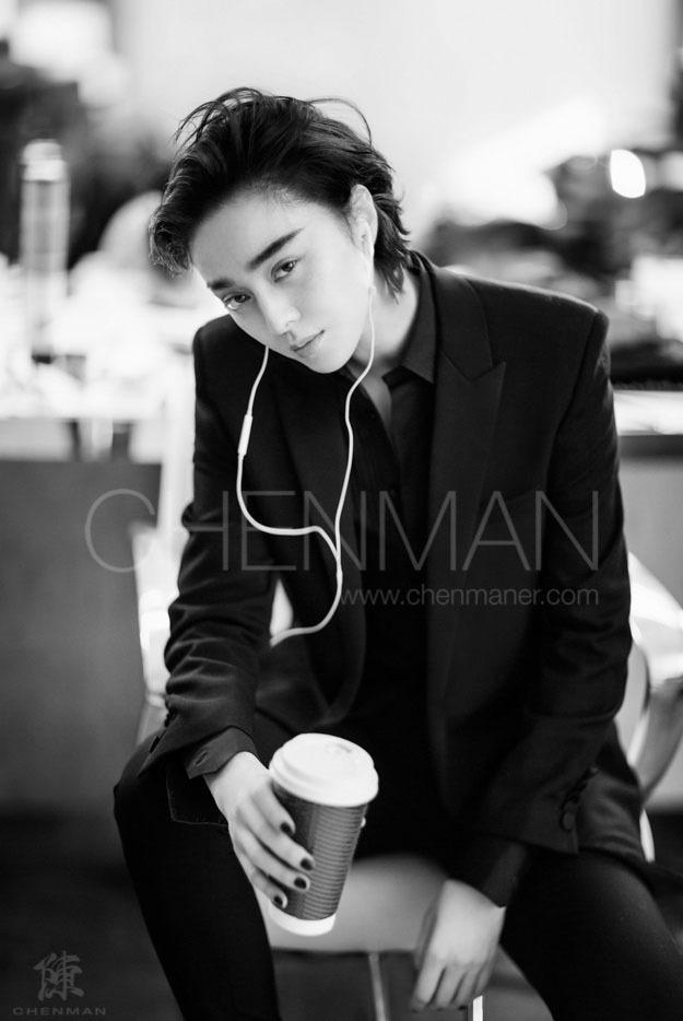 fuckyeahchinesefashion:literallyadramaqueen:Fan Bingbingturns into a beautiful man