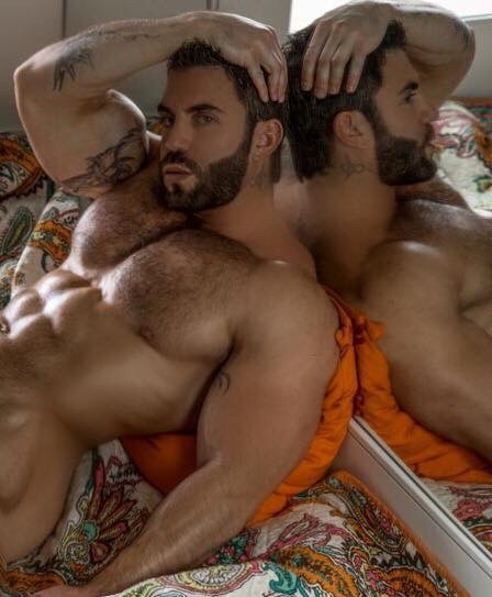 dieselssexymusclestories:  He slowly stripped and flexed for me. He was so sexy I