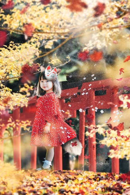 Cute fairytale-like children portraits by @nriko770. The digital work is heavy but I really like the