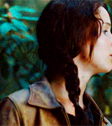 frostingpeetaswounds:  Katniss’ braid. 