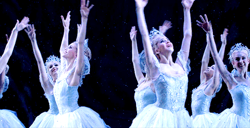 heaven-by-the-sea:The Nutcracker  - The Royal Ballet