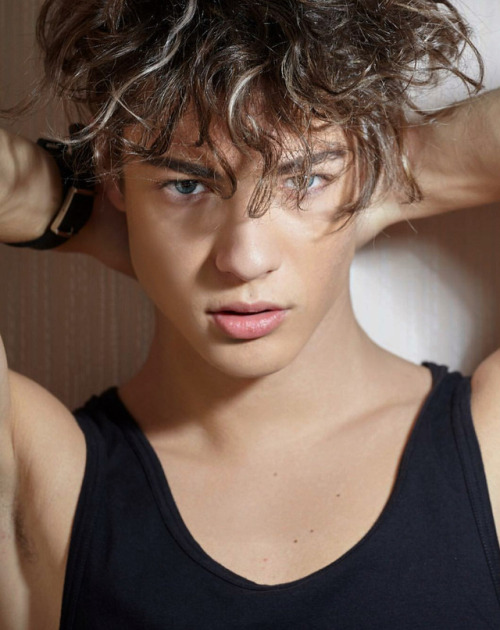 wiccanfaeriestuff2:
“boy-beauties:
“Jared Celma
”
Beautiful ❤️
”