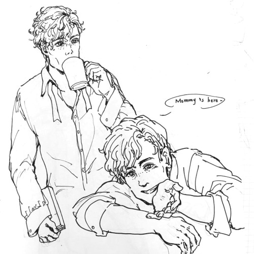 fbawtft doodles(repostCredence needs more love and mommy Newt could protect him in a lovely way