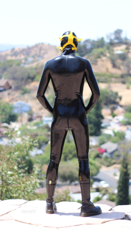 boyryan54: The gimp was allowed to spend time out of the cage. Gimp stood back and took in the view, stretching in the sun outside, knowing in a few moments it will be put back in the isolation cell. The gimp felt a slight pang of pity for the people