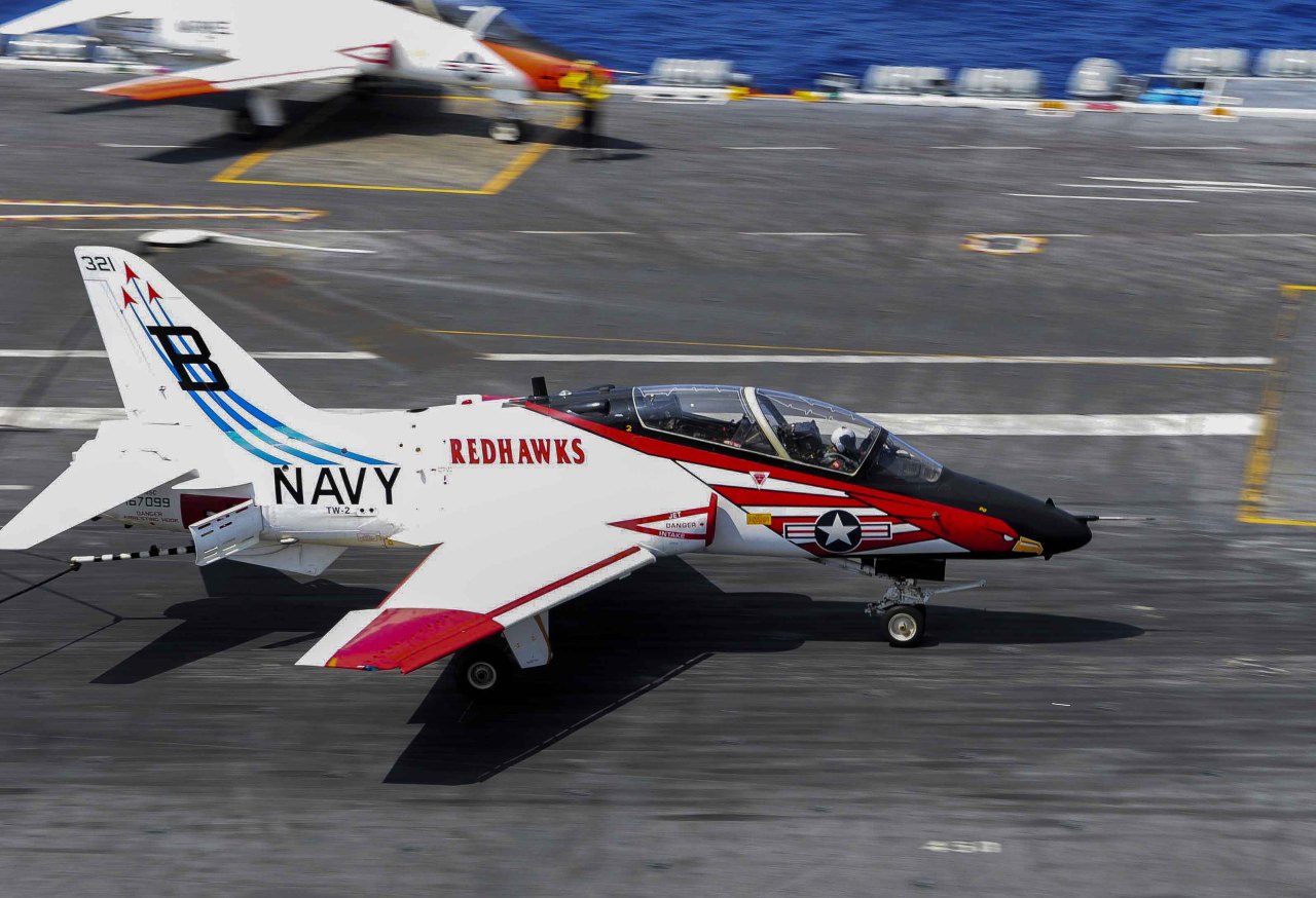 rocketumbl:  T-45 Goshawk 