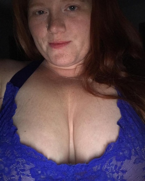 julieginger:  Did you know i have a website? There are so many good things to see on there and watch 😈😈 visit bbwjulieginger dot com to sign up!!! #sexyredhead #tittytuesdayy #redheadsdoitbetter #bbwpornstar #bbwjuliegingerdotcom #signuptoday  (at