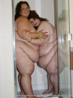 conan77fa:  bestssbbwandsuperchubs:  mmmm super hot both mmm  http://www.tumblr.com/blog/conan77fahttp://ssbbw-world.over-blog.com