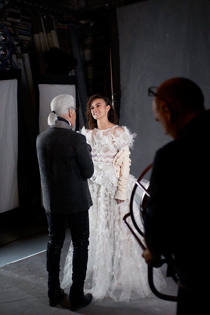 chanels-modeles:  mode-chanel:  naimabarcelona:  Keira Knightley and Karl Lagerfeld