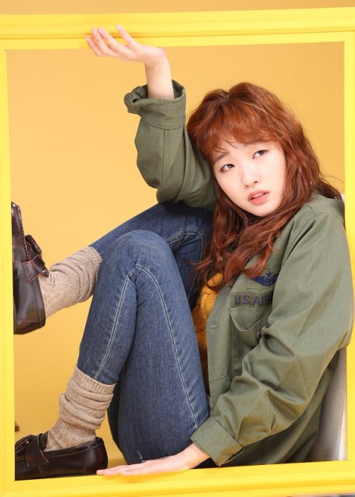 KIM GO EUN