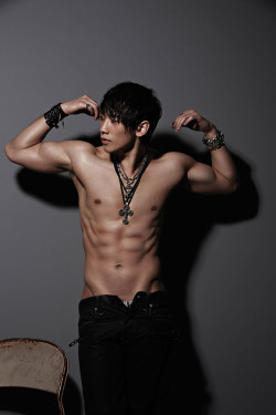 Bi (비) / Rain Is Back To The Basic Photos 2010 « We Love Dbsk Forever  @Weheartit.com