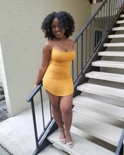 justthatamazinggg: Stepping into 24 golden #hitemwiththatflex Fuck