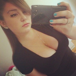 chickswithtits:  Posted on Chicks with Tits 