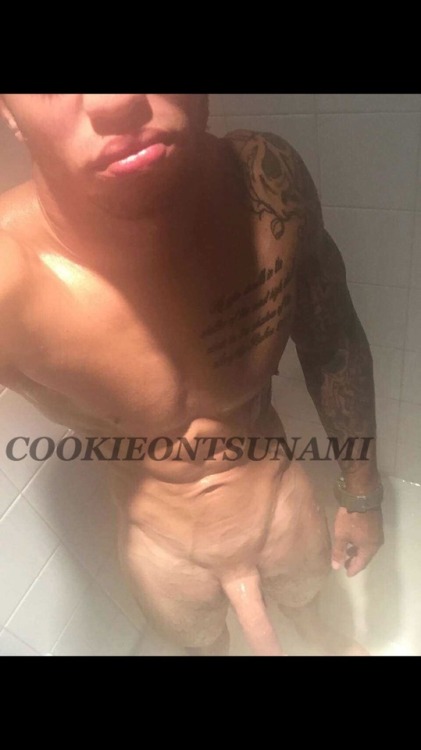cookieontsunami:  James💦