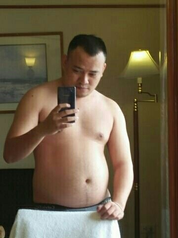 khmersex3:  I love big body
