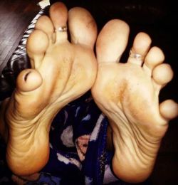 Don't deny the cuteness of feet!