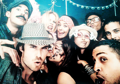 ninadobrevadaily:      Rare Pics of Nina Dobrev with TVD Cast     