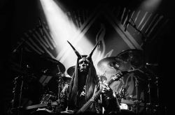 aegnor-anarion:  BEHEMOTH  live in Rio de