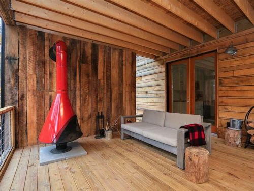 dreamhousetogo:  Modern tiny cabin in Ashville, NC