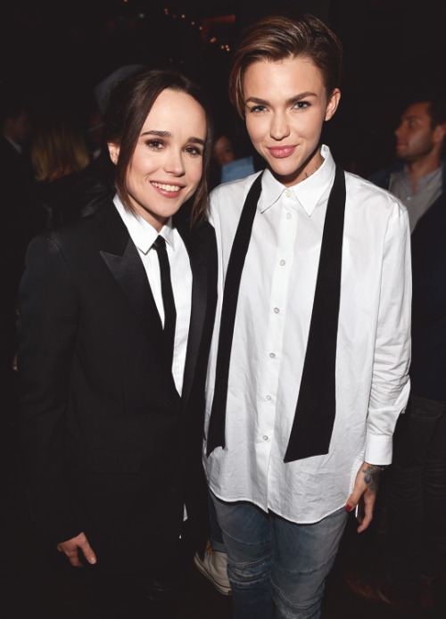dappertomboy: Ellen Page &amp; Ruby Rose at Freeheld Premiere