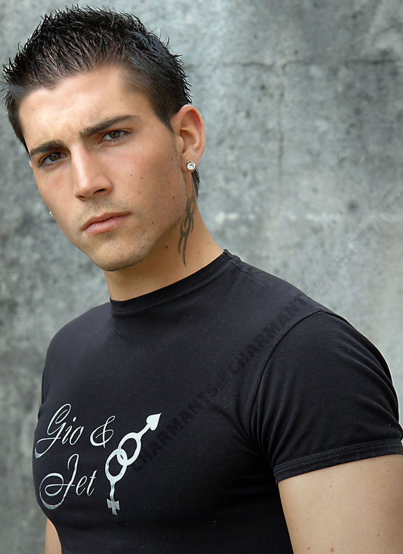 row2ski:  peterj1958:  Stunning Handsome Beautiful Sexy Men  Row2ski.tumblr.com 