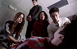 prettylittleswiftsalvatore: Teen Wolf Meme - Seven Quotes [1/7] “I look for my friends.”