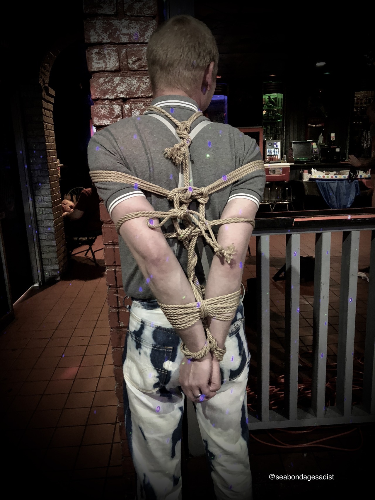 seabondagesadist: Look everyone!  I got to get tied up!  Switch Josh in bondage!
