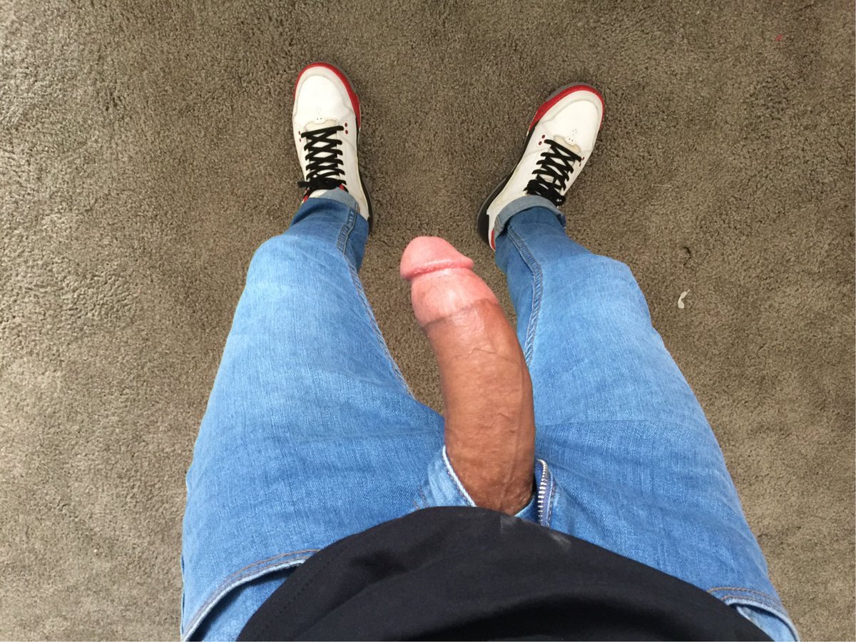 dgvdagrapevine:  Get On Your Knees Bae 👅