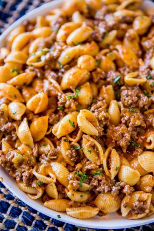 foodffs:  Cheesy Taco Pasta is easy to make and tastes like the Hamburger Helper you used to eat as a kid except better. Much better. http://dinnerthendessert.com/cheesy-taco-pasta/ Follow for recipes Get your FoodFfs stuff here