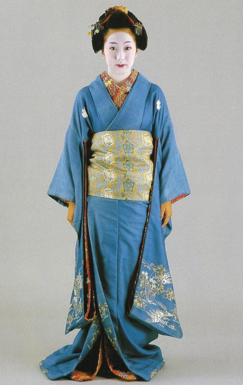 Scans from book: 300 years of Japanese women&rsquo;s appearance, kimono, kanzashi etc. ISBN4-87940-5