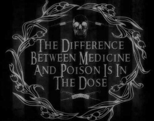 so-goth:  ✝ GOTHIC BLOG ✝ 