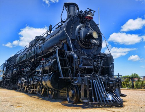 taylormademadman:Atchison-Topeka & Santa Fe Steam Locomotive 