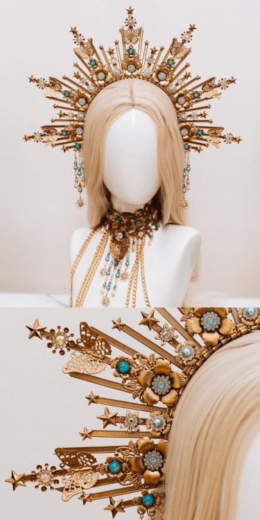 sosuperawesome:Carbickova Crowns on Etsy