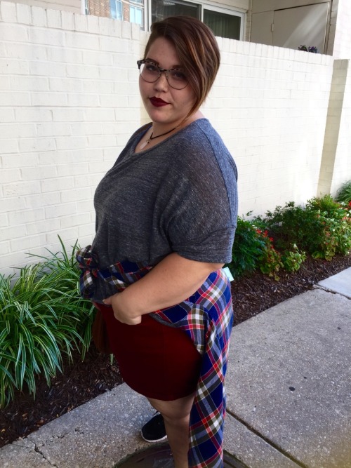 chubbyqueerstyle: Walking around the city weekend OOTD I am loving the flannel around the waist look