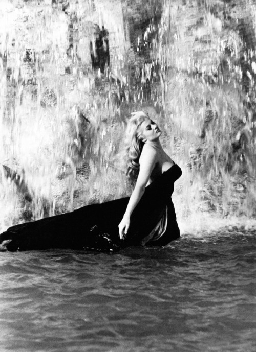 Anita Ekberg / in the Trevi Fountain, Rome / production stills from Federico Fellini’s La Dolce Vita (1960) / photos by 