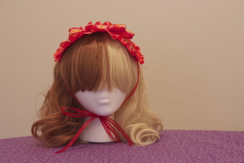 Got A Fiery Personality, But Still Have Enough Sweetness In You? Try This Red And Orange Headdress For