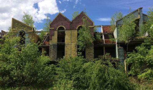 architectureofdoom:Sarajevo ruins III