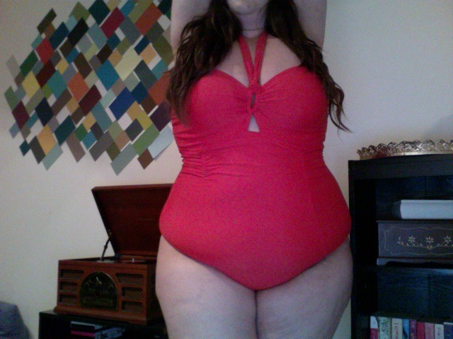 nataliemeansnice:  steps to having a bathing suit ready body? 1. buy bathing suit