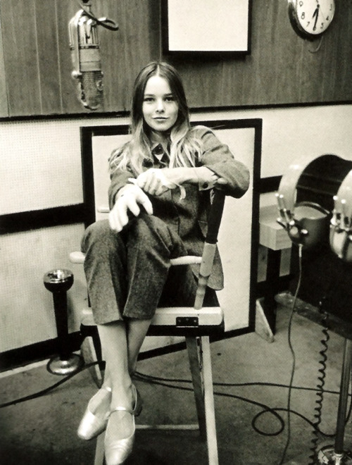 savetheflower-1967:“Mama” Michelle Philips in the studio, c 1967.